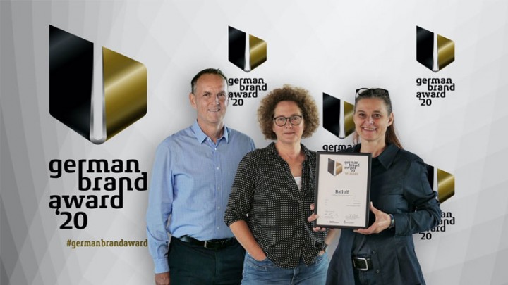 Gewinner des German Brand Award mit Urkunde